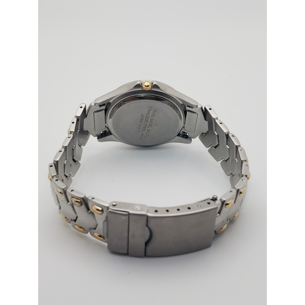 Womens Watch - Picture 9 of 12
